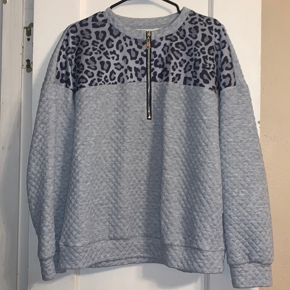 Grey sweatshirt - Picture 1 of 5